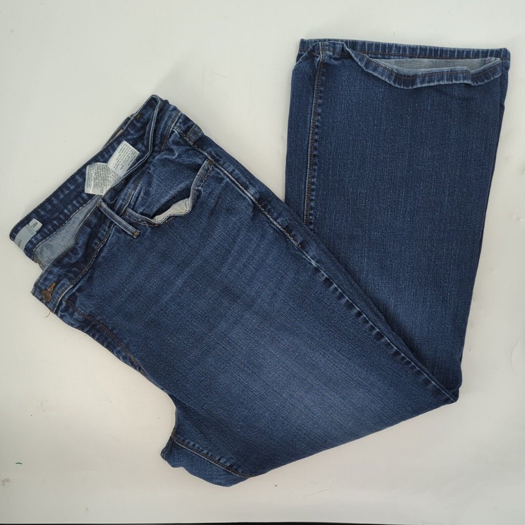 Levis 590 Bootcut Jeans